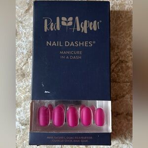 Red Aspen Fran-Berry Sauce Press On Nails